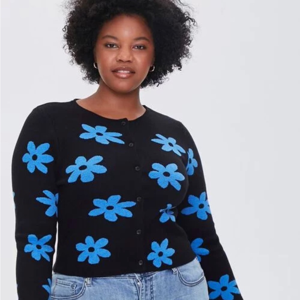FOREVER 21 Daisy Print Cardigan